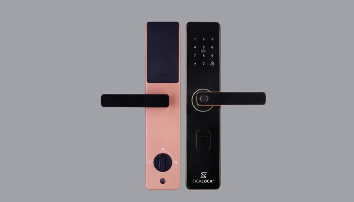 Mẫu khóa vân tay TICKLOCK SL01A cho cửa gỗ màu đen hồng nổi bật
